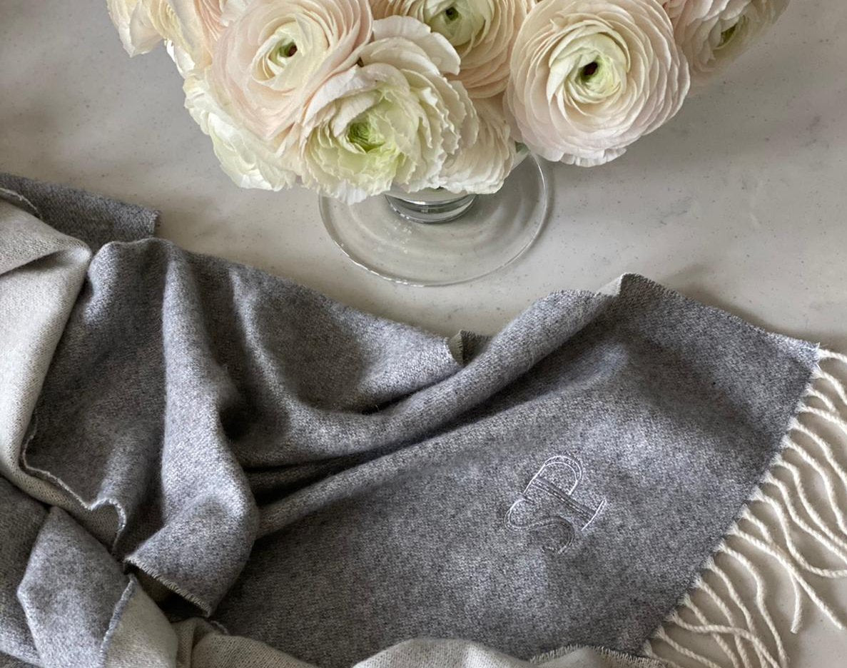 小物 Chieko+ luxe knit 04 stole baby cashmere Wispy Solid Womens Superfine Cashmere Scarf Ballet Shoe